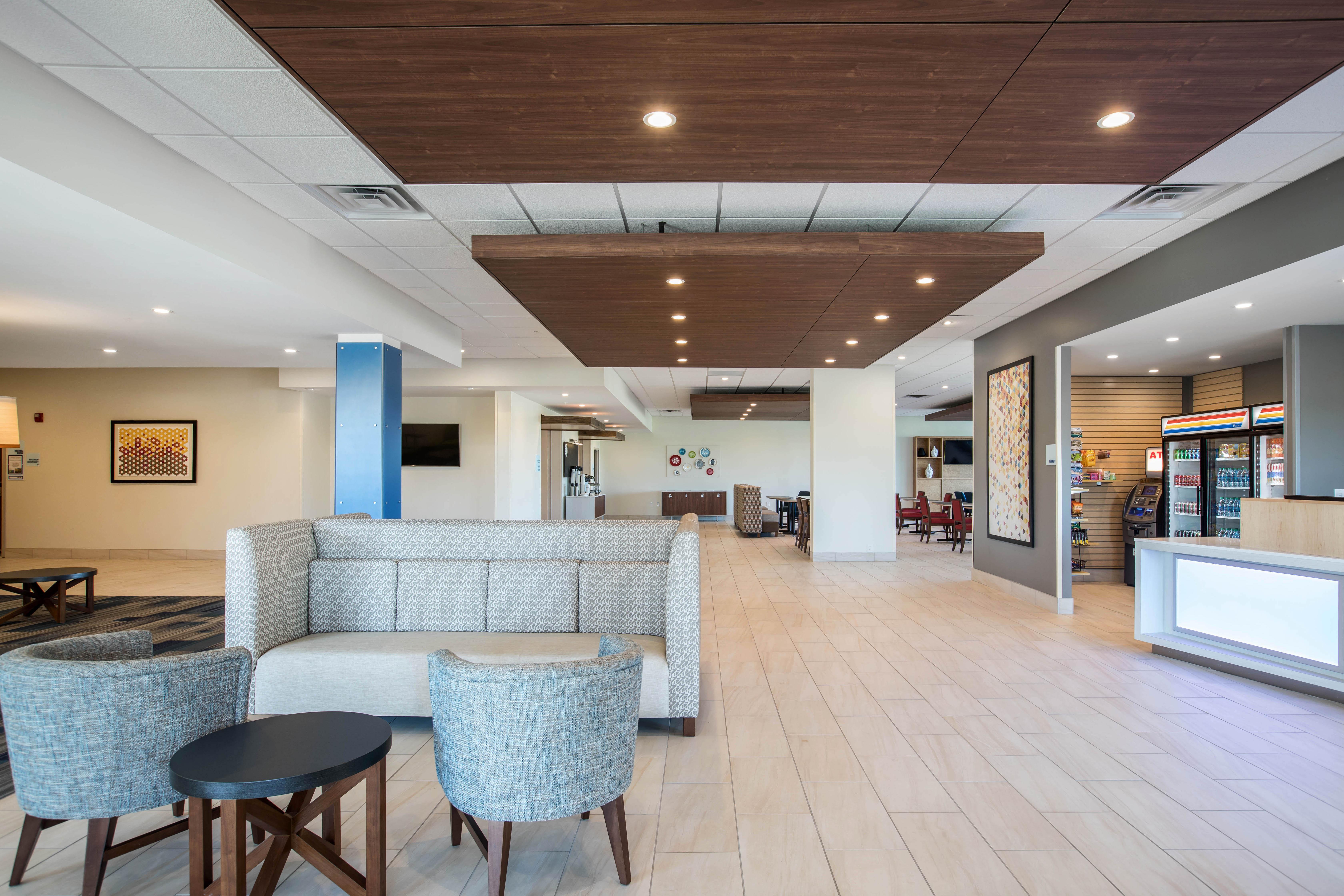 Holiday Inn Express & Suites Ludington By Ihg Extérieur photo