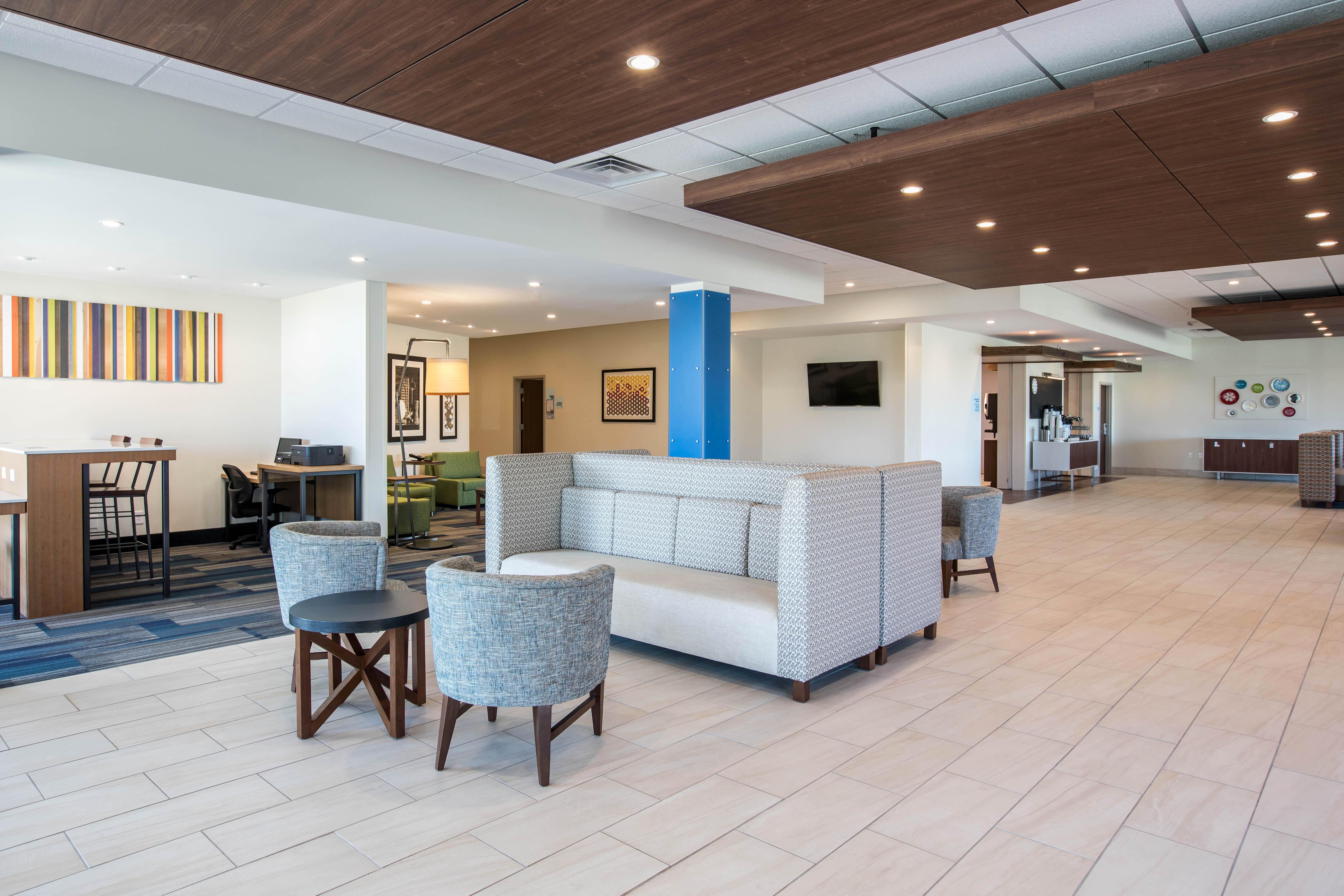 Holiday Inn Express & Suites Ludington By Ihg Extérieur photo