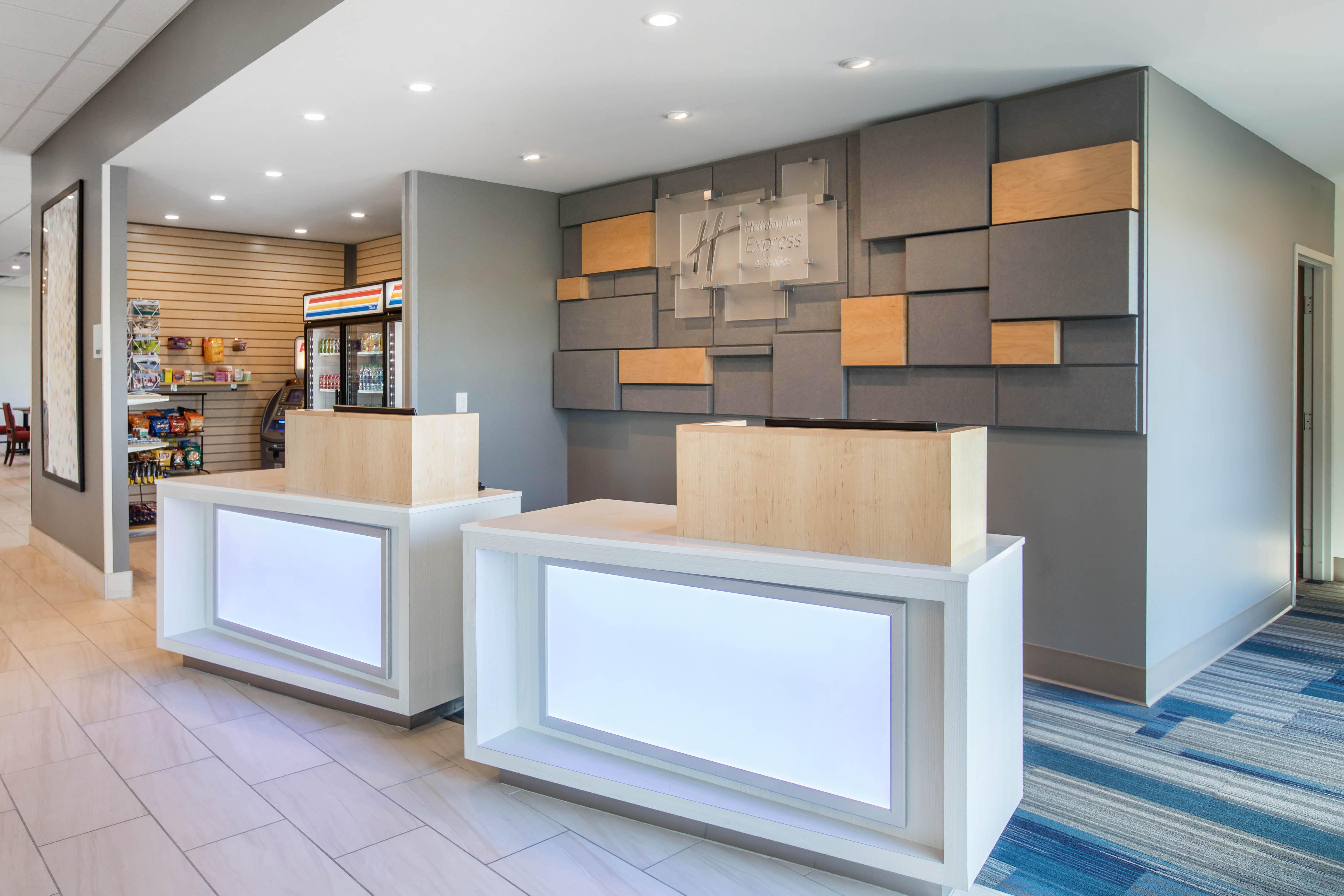 Holiday Inn Express & Suites Ludington By Ihg Extérieur photo