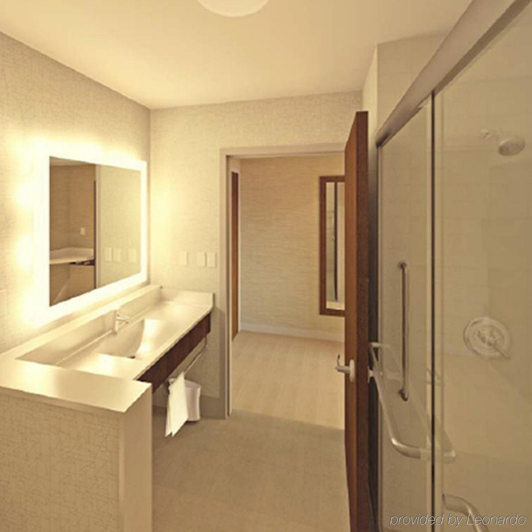 Holiday Inn Express & Suites Ludington By Ihg Extérieur photo